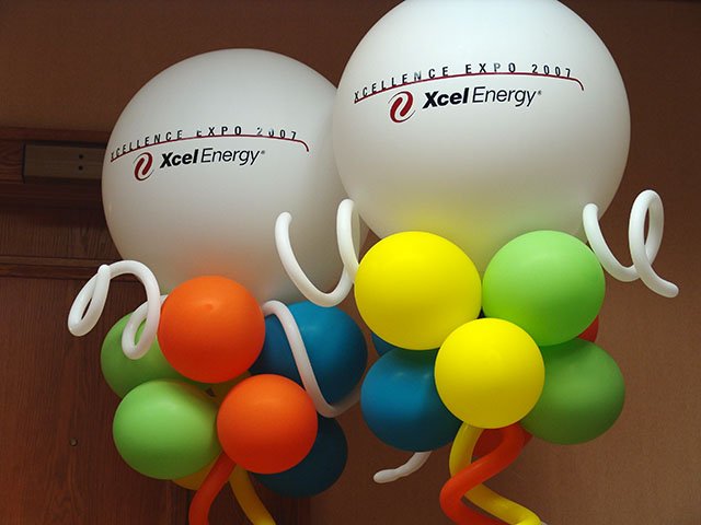 very cool balloon directionals with custom logos